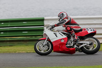 Vintage-motorcycle-club;eventdigitalimages;mallory-park;mallory-park-trackday-photographs;no-limits-trackdays;peter-wileman-photography;trackday-digital-images;trackday-photos;vmcc-festival-1000-bikes-photographs